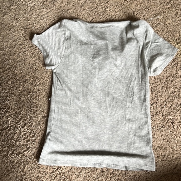 V-Neck - Picture 2 of 2
